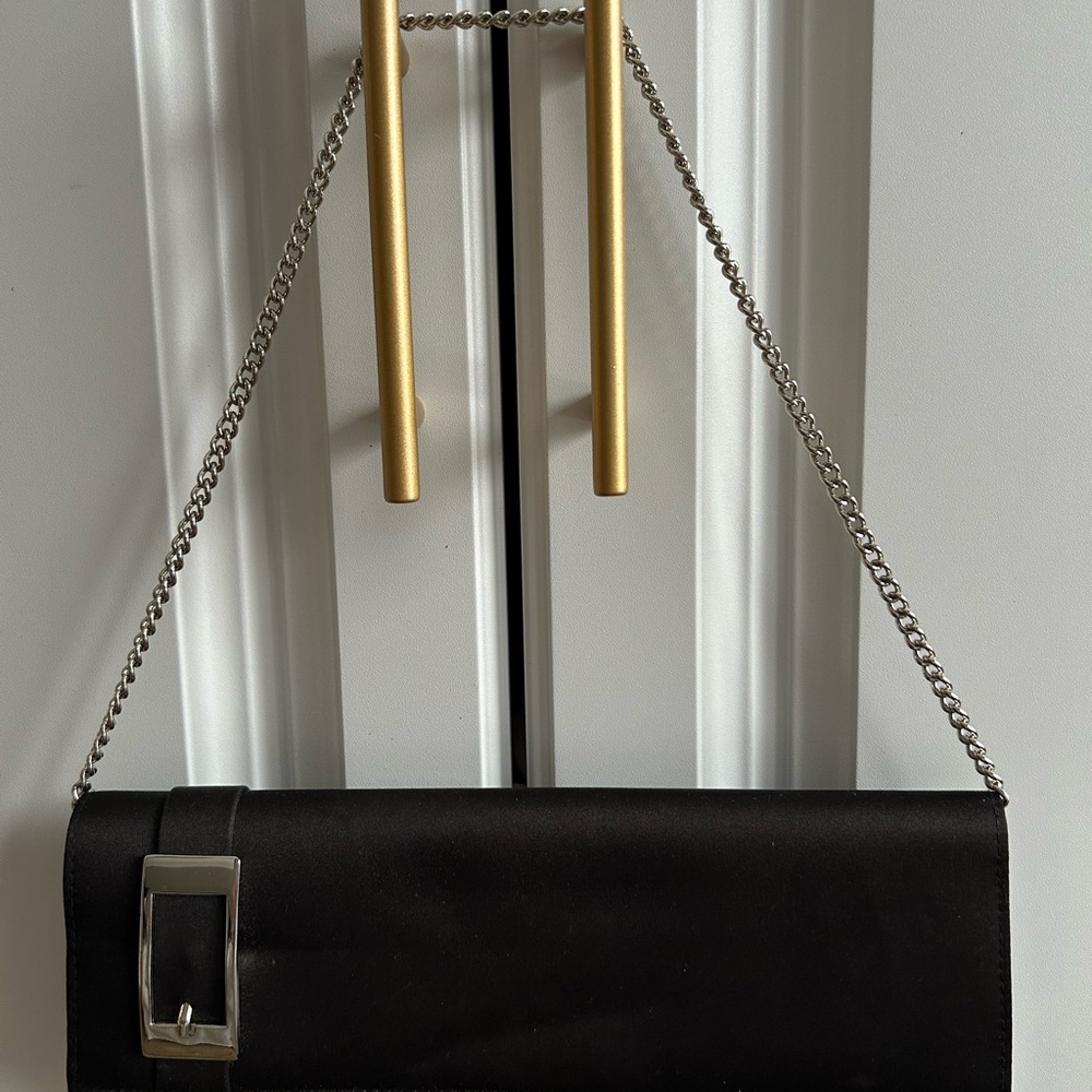 Elegant Black Clutch Bag with Silver Buckle Embellishment